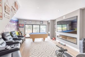 Photo 9- click for photo gallery